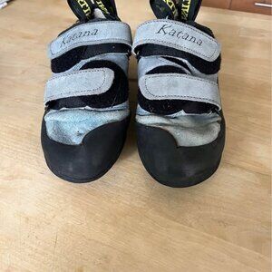 La Sportiva Katanas women’s climbing shoes size 38.5 - cleaned and sanitized